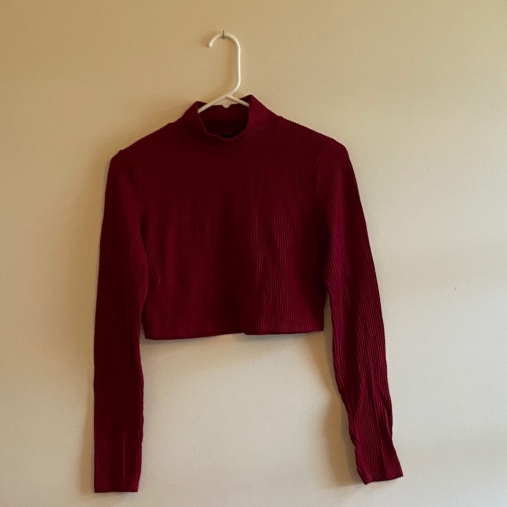 Maroon high neck cropped ribbed long sleeve top